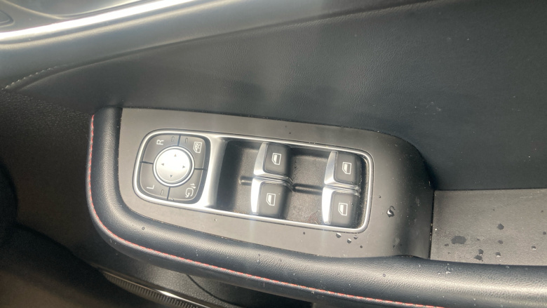 MG Hs 1.5 T-GDI Excite 5dr Petrol Hatchback